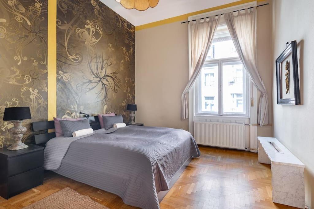 Bourgeois Boheme Apt. 88 M² City Center Budapest Eksteriør billede