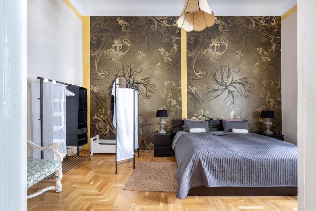 Bourgeois Boheme Apt. 88 M² City Center Budapest Eksteriør billede