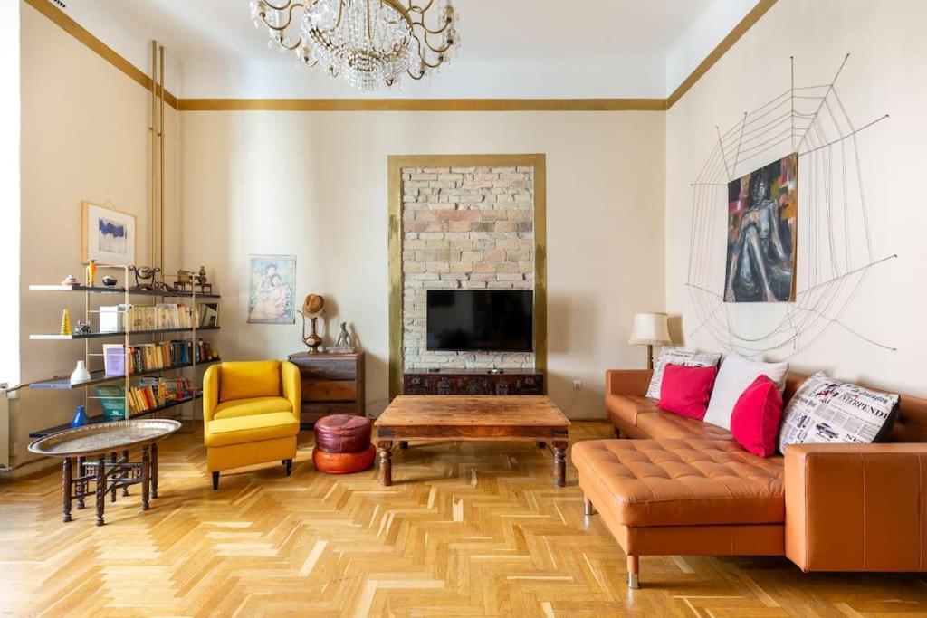 Bourgeois Boheme Apt. 88 M² City Center Budapest Eksteriør billede